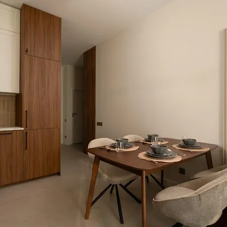 Luxury Near Center Διαμέρισμα *